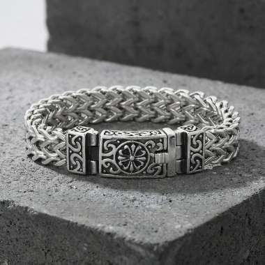 Punk men's retro patterned stainless steel bracelet